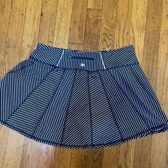 Kyodan  pin striped tennis skirt - Picture 3 of 6